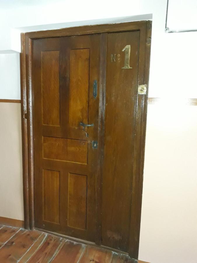 Ferienwohnung Plaza Catedral Jaca Exterior foto