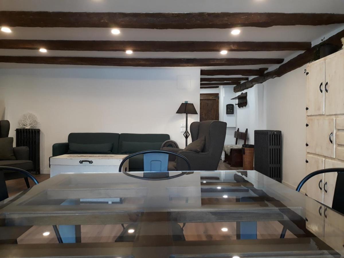 Ferienwohnung Plaza Catedral Jaca Exterior foto